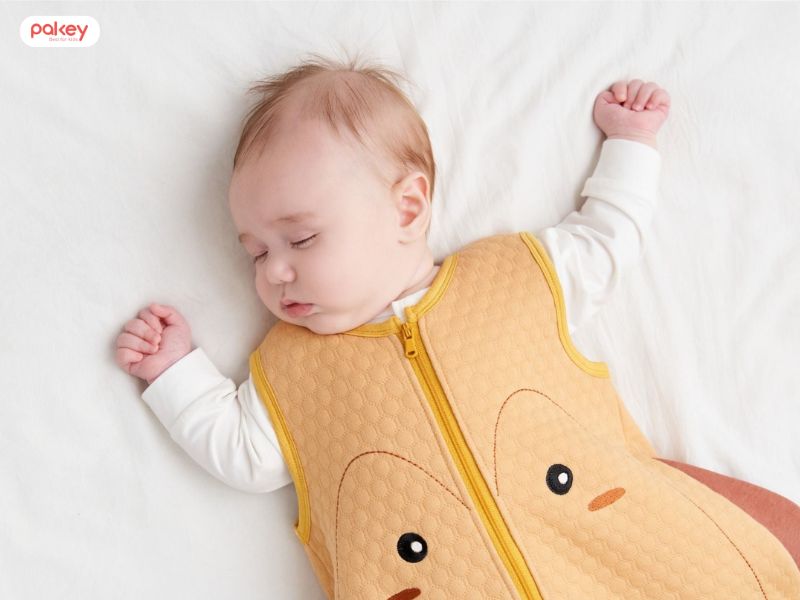 Ba mẹ có nên đắp chăn cho bé khi ngủ không? 10 Ba mẹ có nên đắp chăn cho bé khi ngủ không?