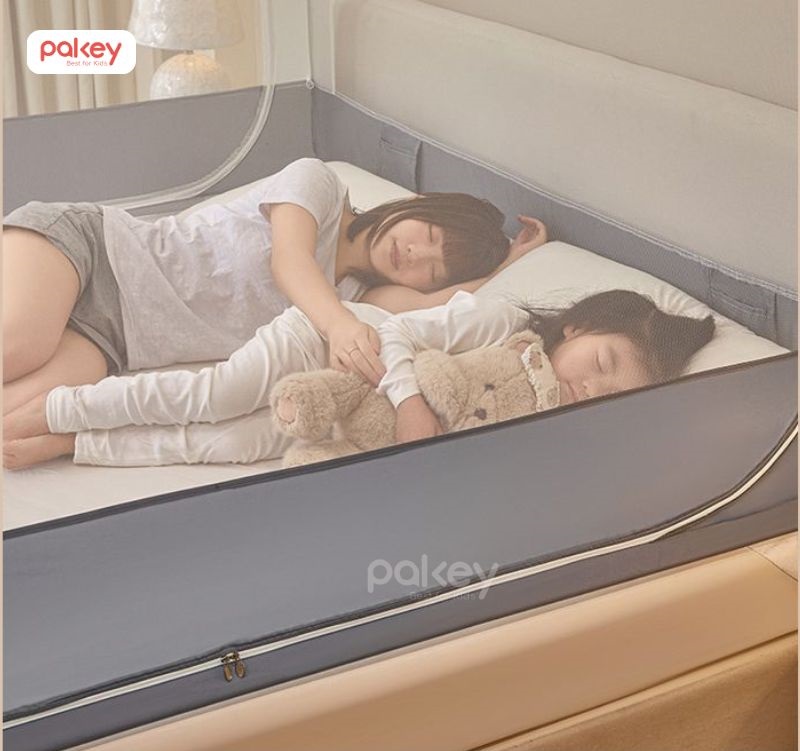 Màn chống ngã với thiết kế khép kín, vừa chống ngã cho bé, vừa chống côn trùng
