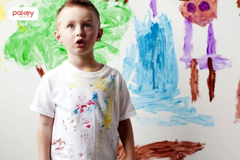 Lưu ý xử lý nhanh nhất nếu quần áo trẻ em bị dính màu, để càng lâu càng khó giặt tẩy