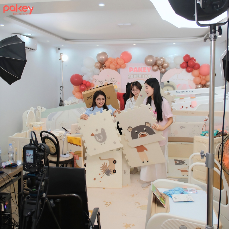 sinh nhật Pakey 6 tuổi