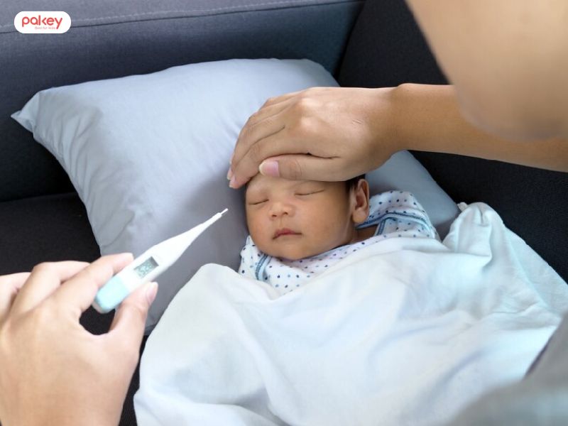 Trẻ sơ sinh quấy khóc không chịu ngủ nên làm gì?