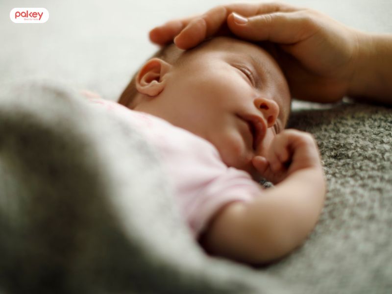 [Giải đáp chi tiết] Trẻ sơ sinh ngủ nhiều có sao không?