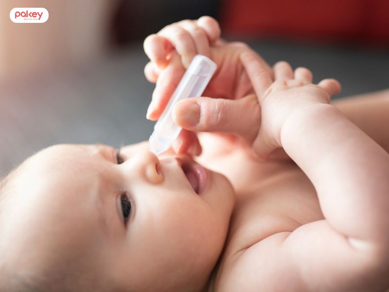 Trẻ thở mạnh khi ngủ có sao không và khi nào cần đi khám