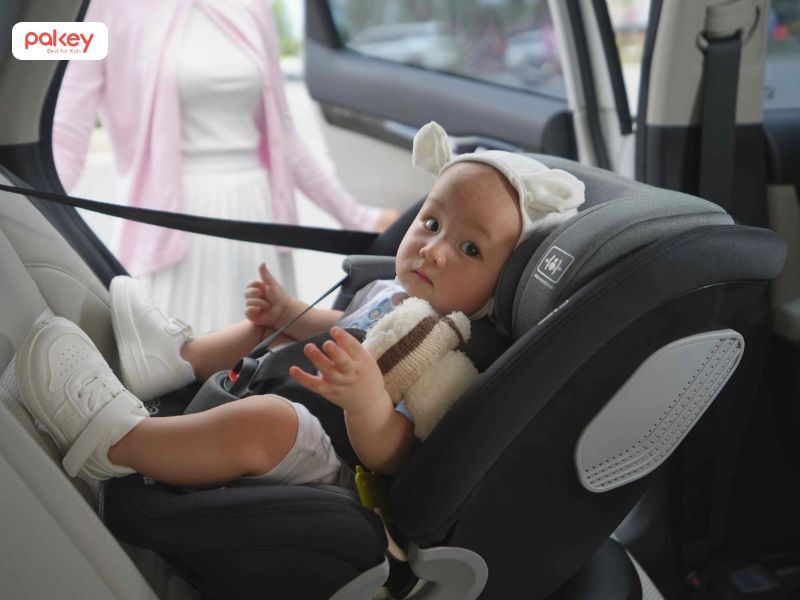 Hướng dẫn cách sử dụng ghế ngồi ô tô cho bé đúng và an toàn