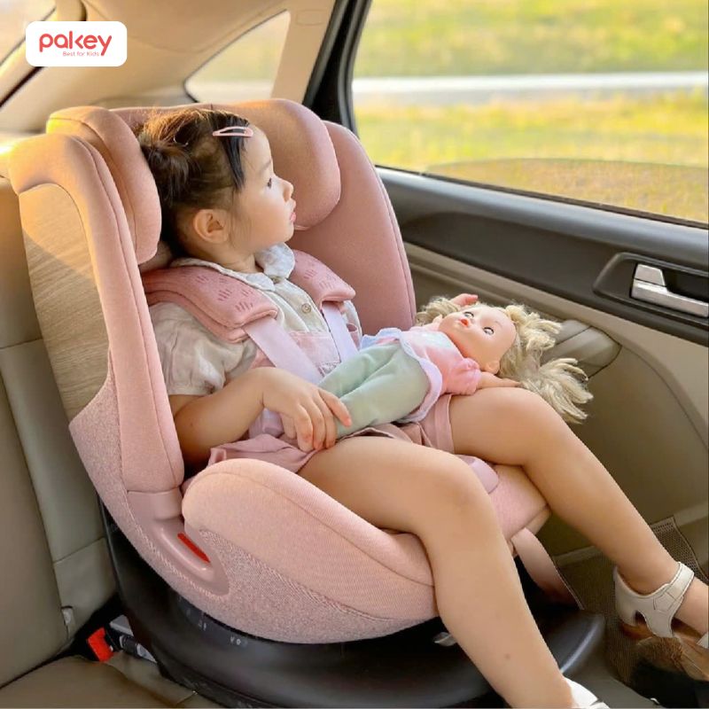 Ghế ngồi ô tô cho bé (Baby Car Seat) là loại ghế được thiết kế chuyên biệt để lắp đặt trên xe ô tô giúp bảo vệ trẻ nhỏ khi di chuyển