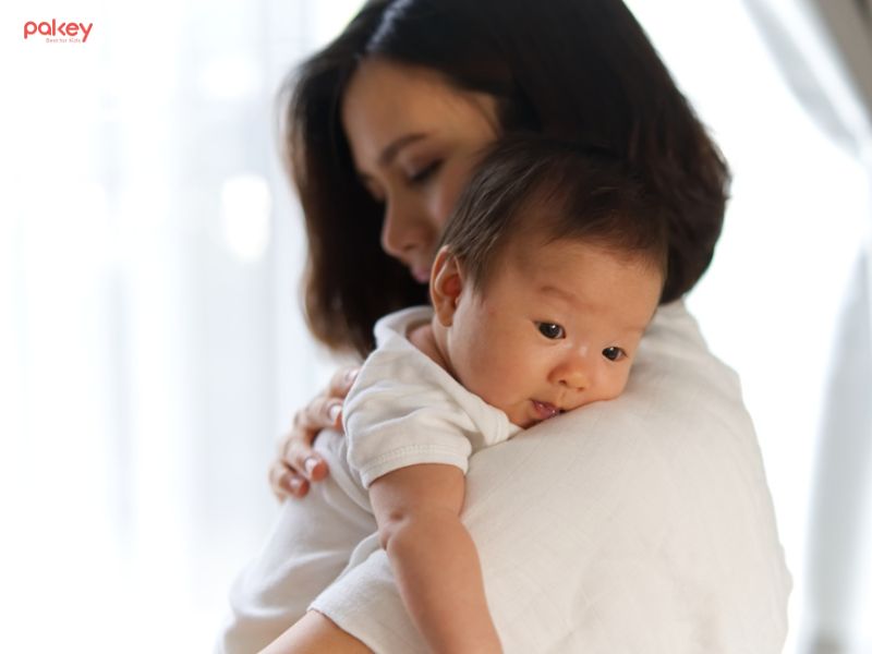 Hướng dẫn chi tiết cách nằm gối chống trào ngược cho trẻ sơ sinh