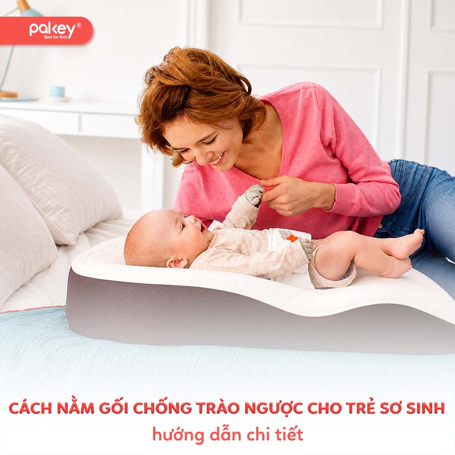 Hướng dẫn chi tiết cách nằm gối chống trào ngược cho trẻ sơ sinh