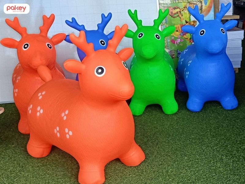 Tổng hợp 10+ món đồ chơi độc hại mẹ cần lưu ý
