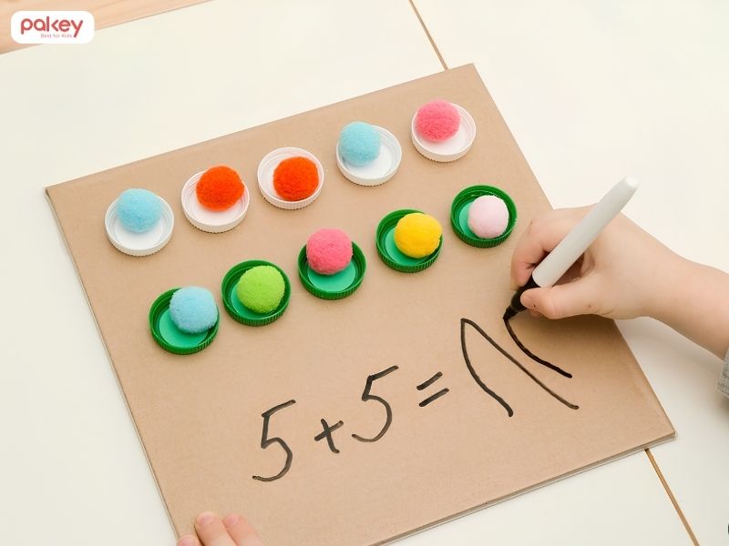 10+ ý tưởng làm đồ chơi mầm non từ chai nhựa đơn giản