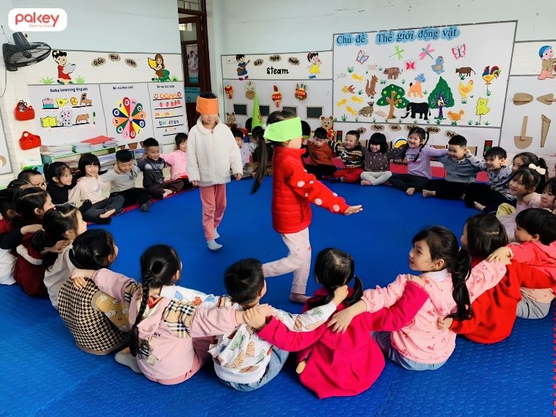 Tổng hợp 20+ trò chơi vận động cho bé theo từng độ tuổi