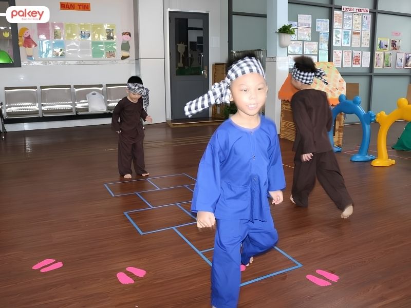 Tổng hợp 20+ trò chơi vận động cho bé theo từng độ tuổi