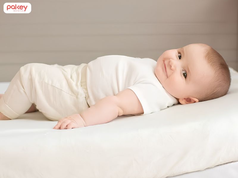 Bé mấy tháng nằm được gối chống trào ngược? 5 Bé mấy tháng nằm được gối chống trào ngược?
