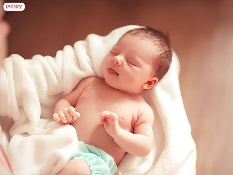 [Giải đáp] Bé sơ sinh nằm gối chống trào ngược được không?