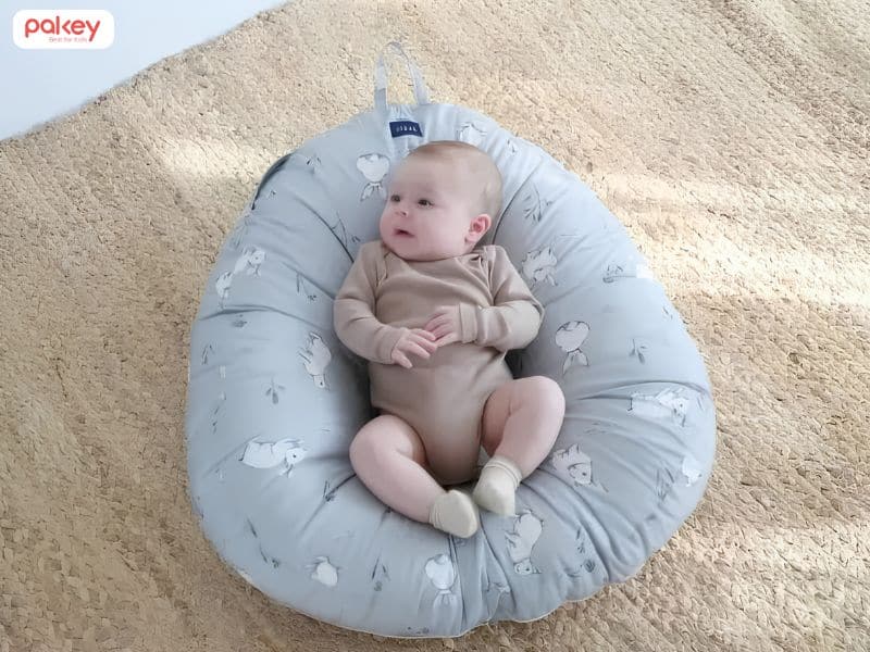 Trẻ nằm gối chống trào ngược có bị gù lưng không? 6 Trẻ nằm gối chống trào ngược có bị gù lưng không?