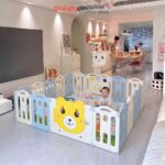 Quây cũi nhựa gấp gọn Pakey Gấu NC01 màu xanh - trắng