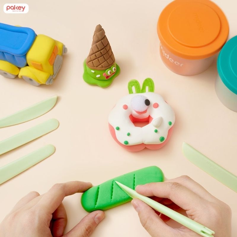Đồ chơi đất nặn là gì? Hướng dẫn chọn đất nặn cho bé an toàn