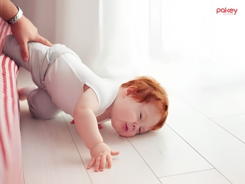 [Giải đáp] Trẻ ngã đập đầu cần theo dõi bao lâu?