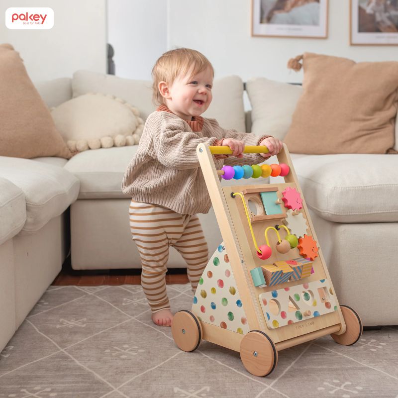 [Giải đáp] Xe tập đi bằng gỗ cho bé có tốt không?