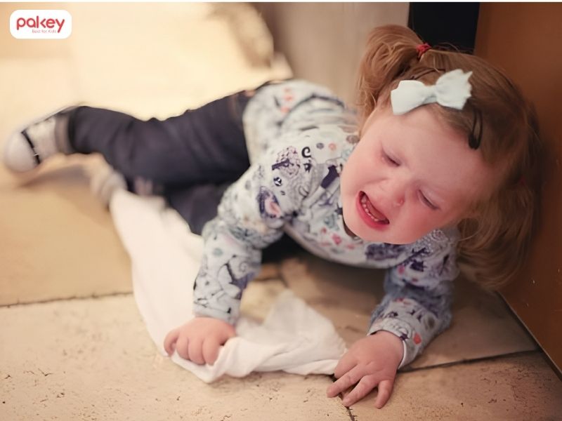 [Giải đáp] Trẻ bị ngã sưng trán có nguy hiểm không?